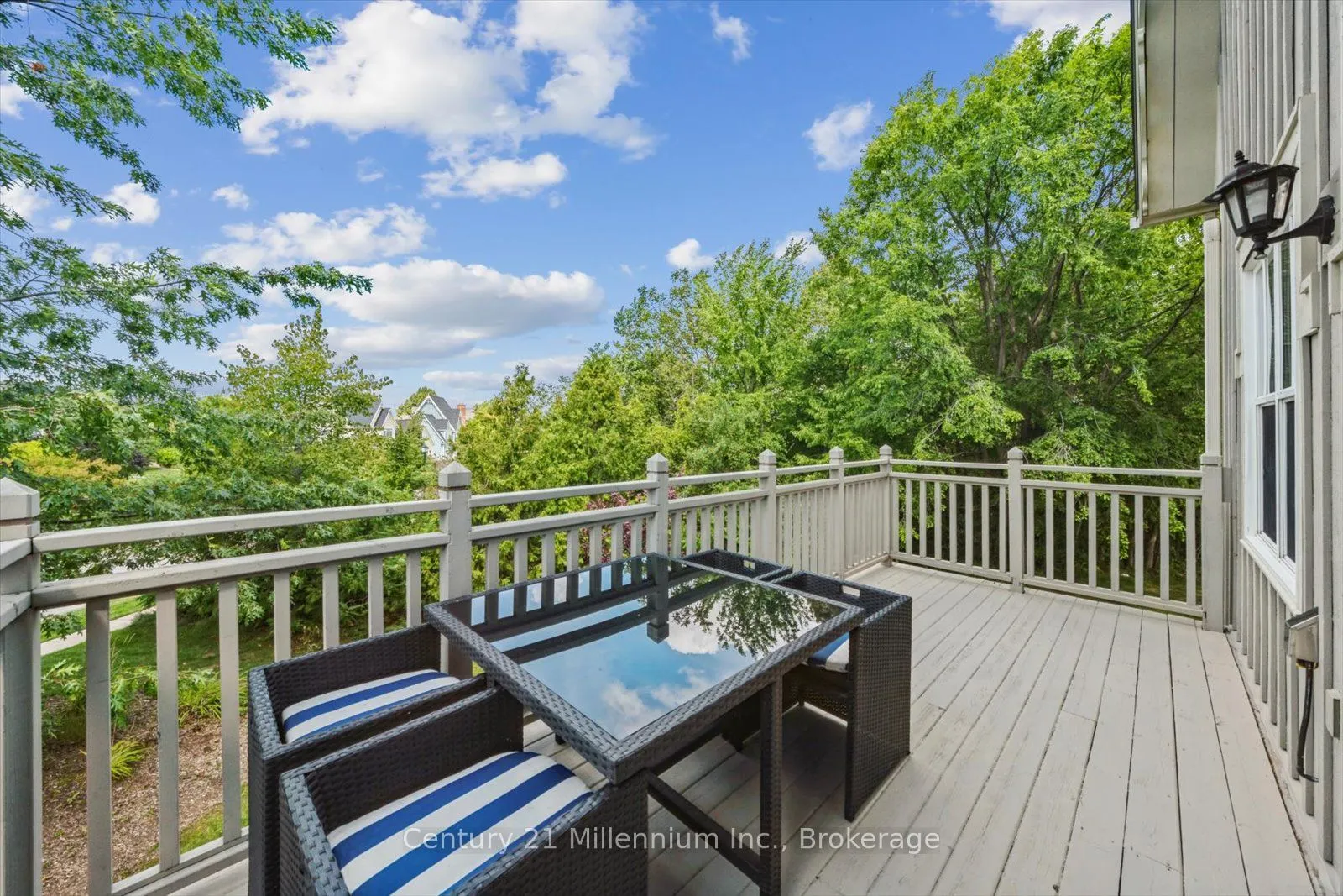 184 Snowbridge Way, #219