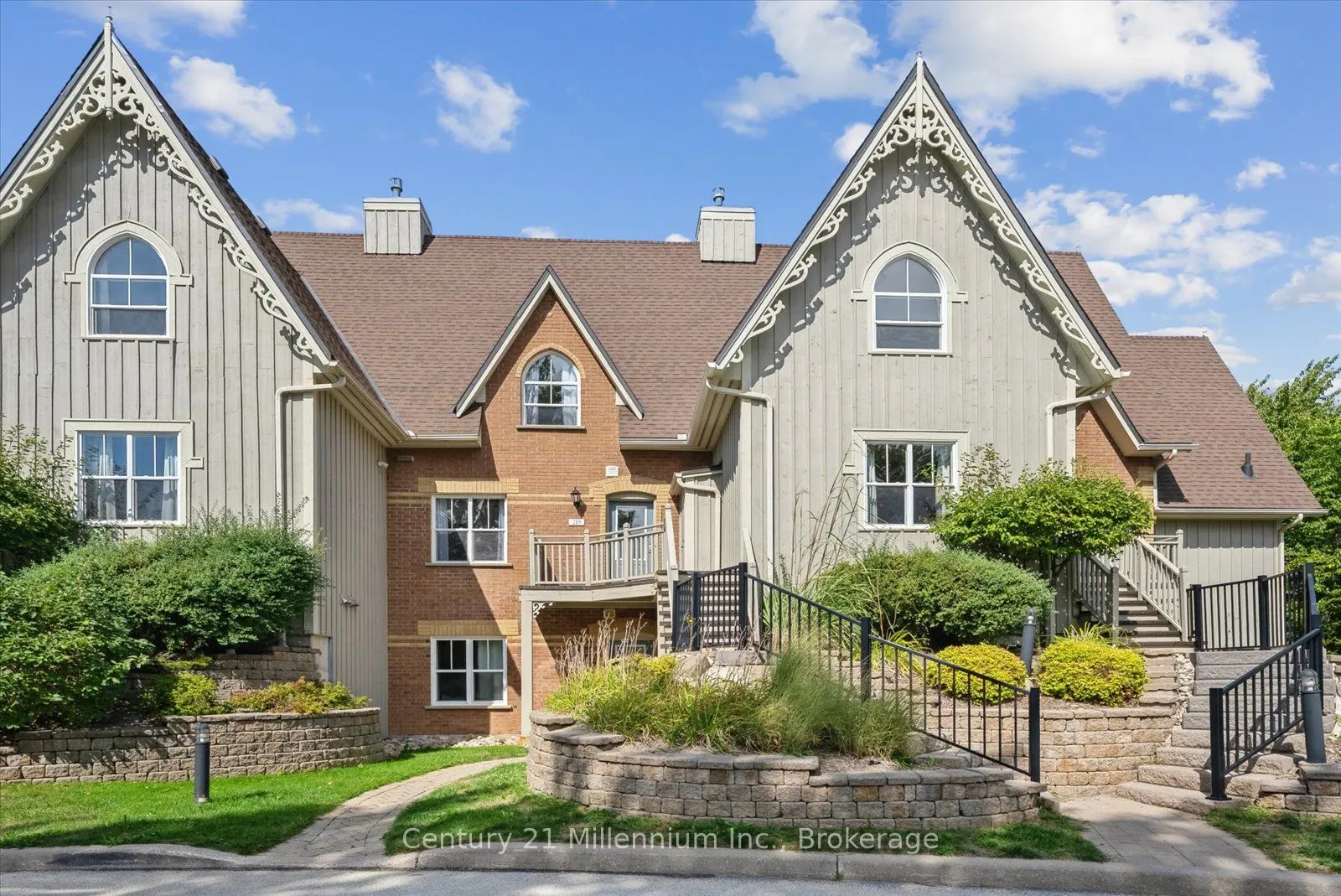 184 Snowbridge Way, #219