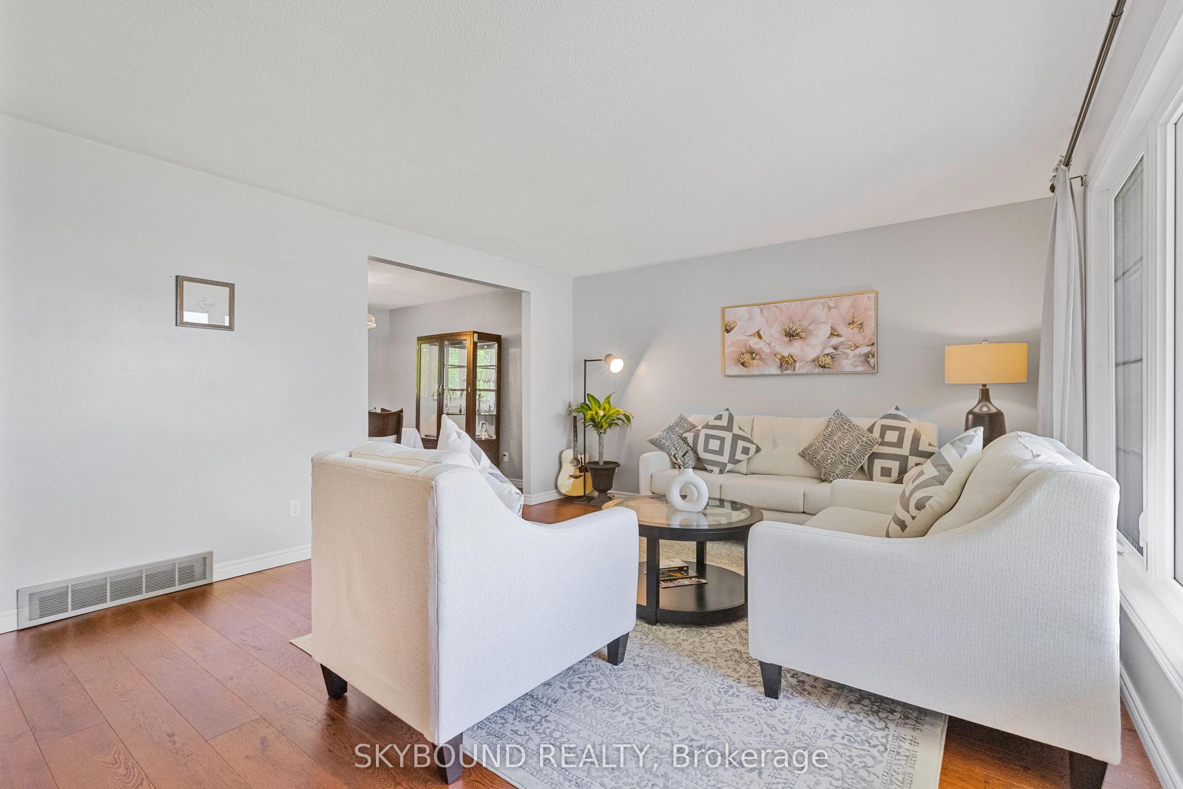 6 Roselawn Court