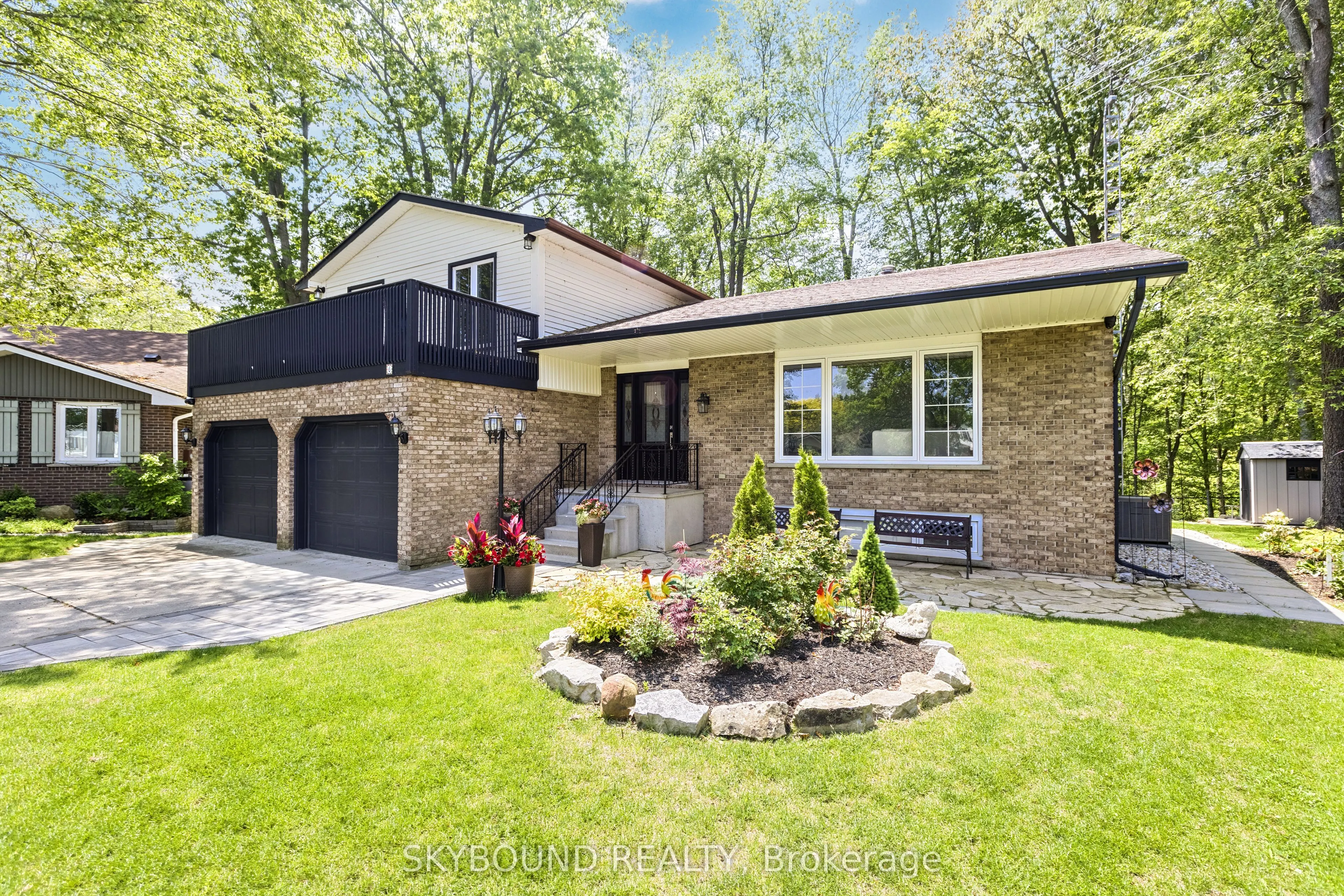 6 Roselawn Court
