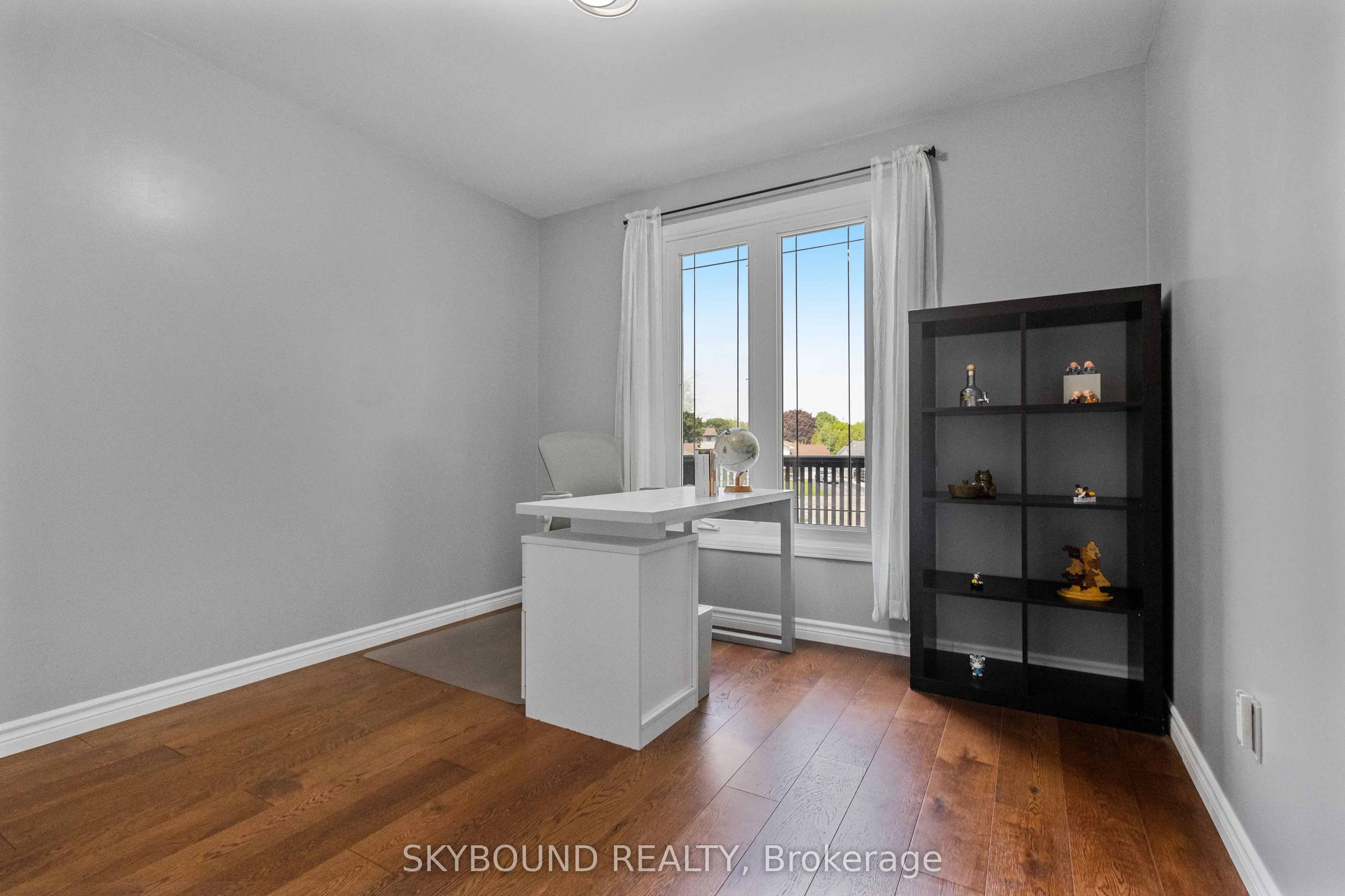 6 Roselawn Court