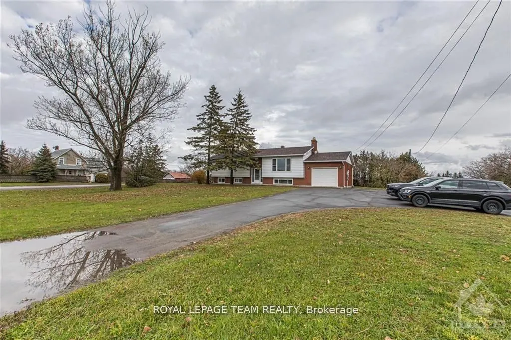 2082 Carp Road