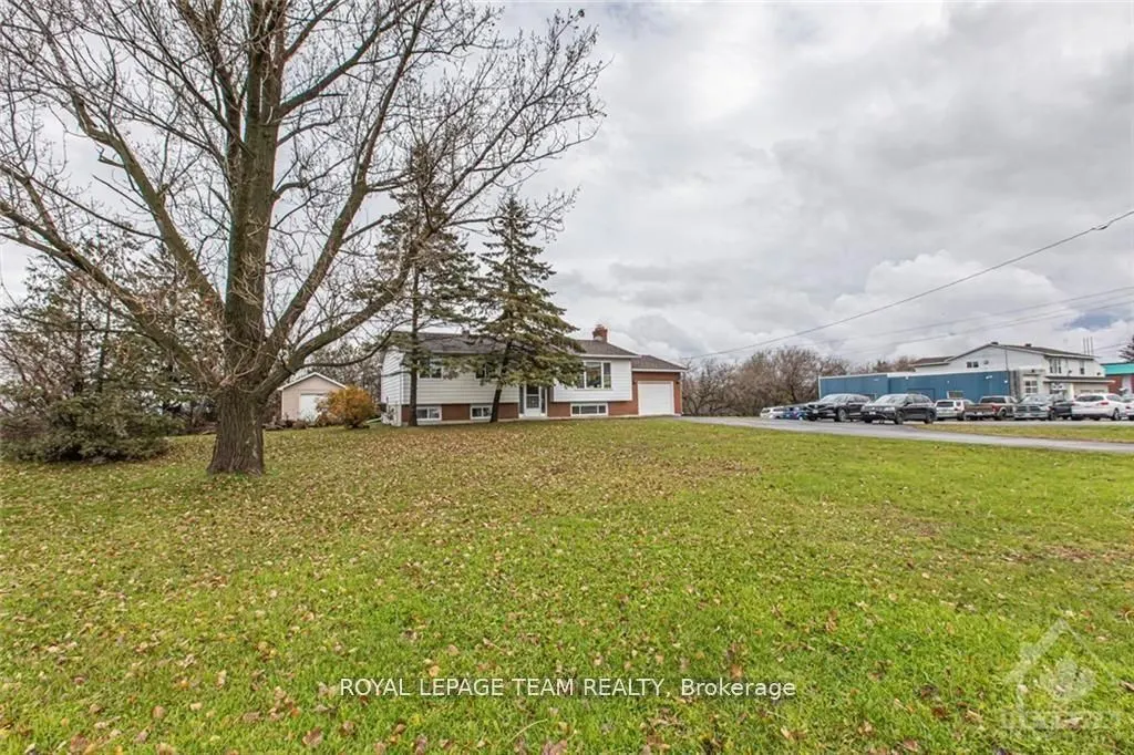 2082 Carp Road