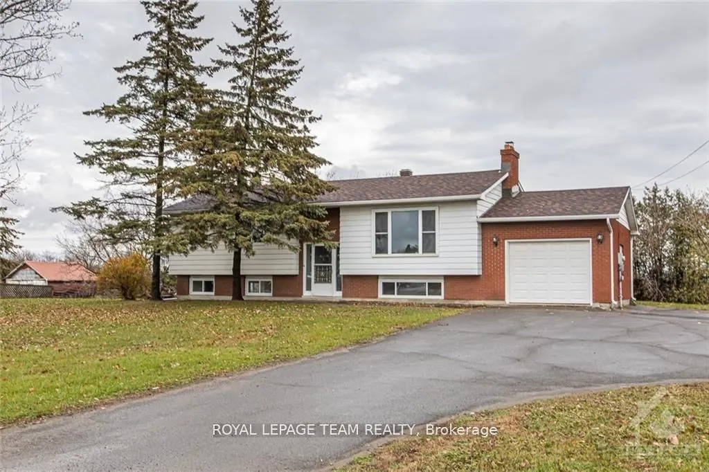 2082 Carp Road