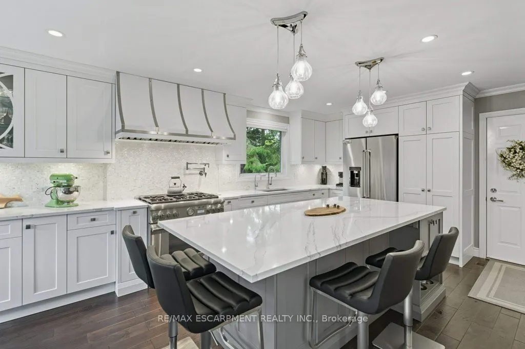 31 Acredale Drive