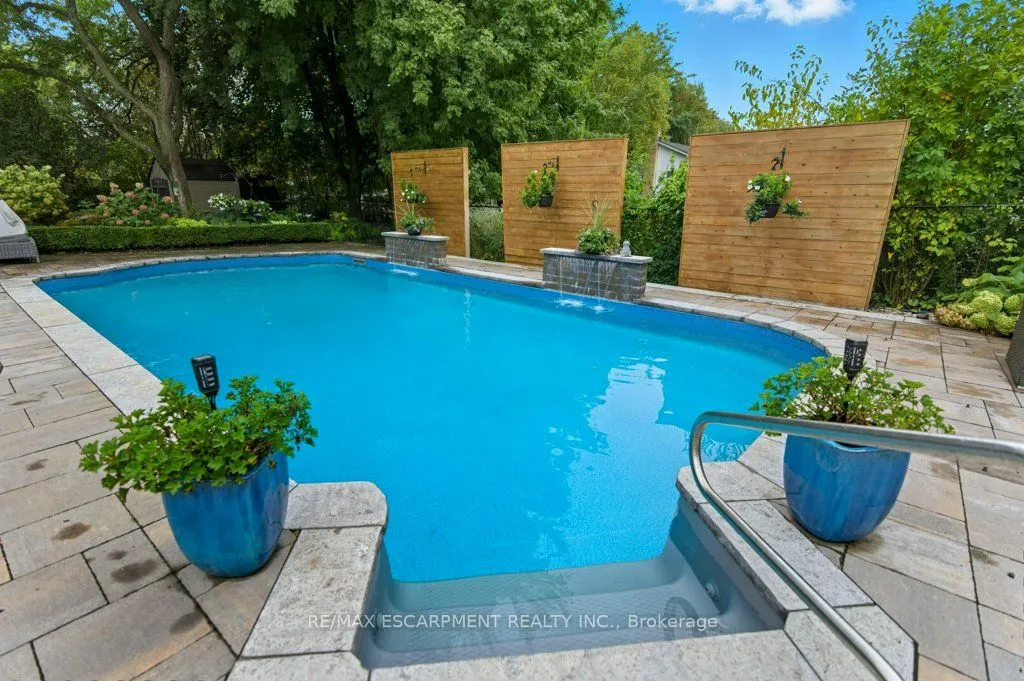 31 Acredale Drive