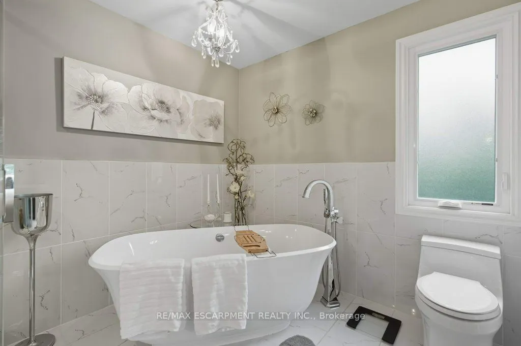 31 Acredale Drive