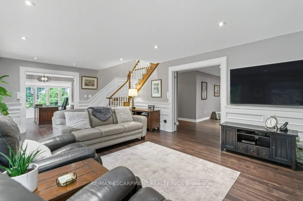 31 Acredale Drive