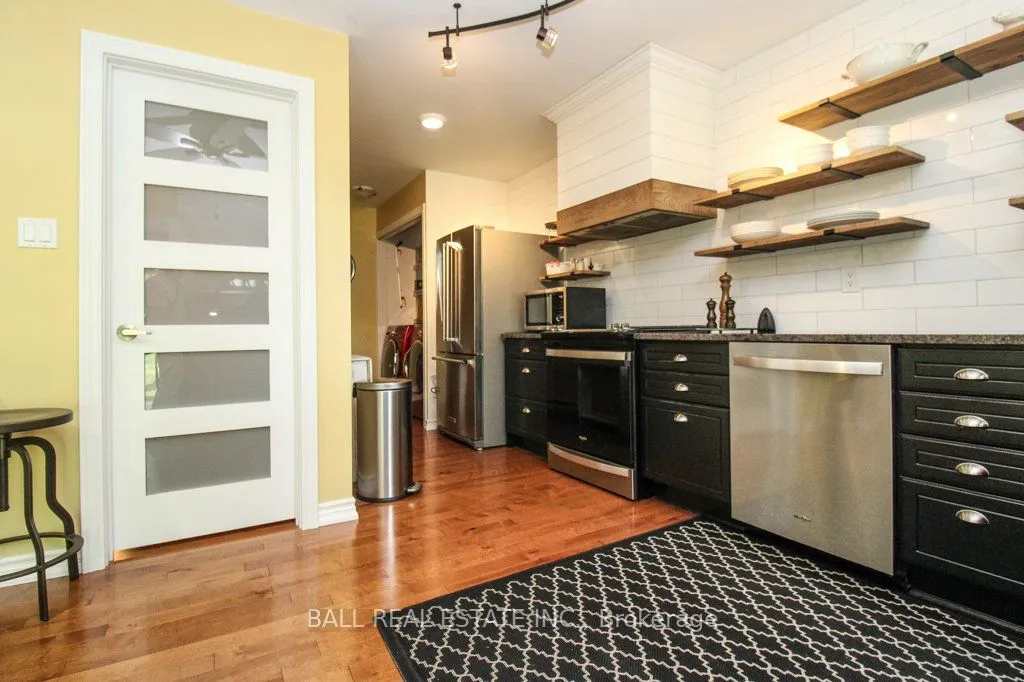 680 Whitaker Street, #10