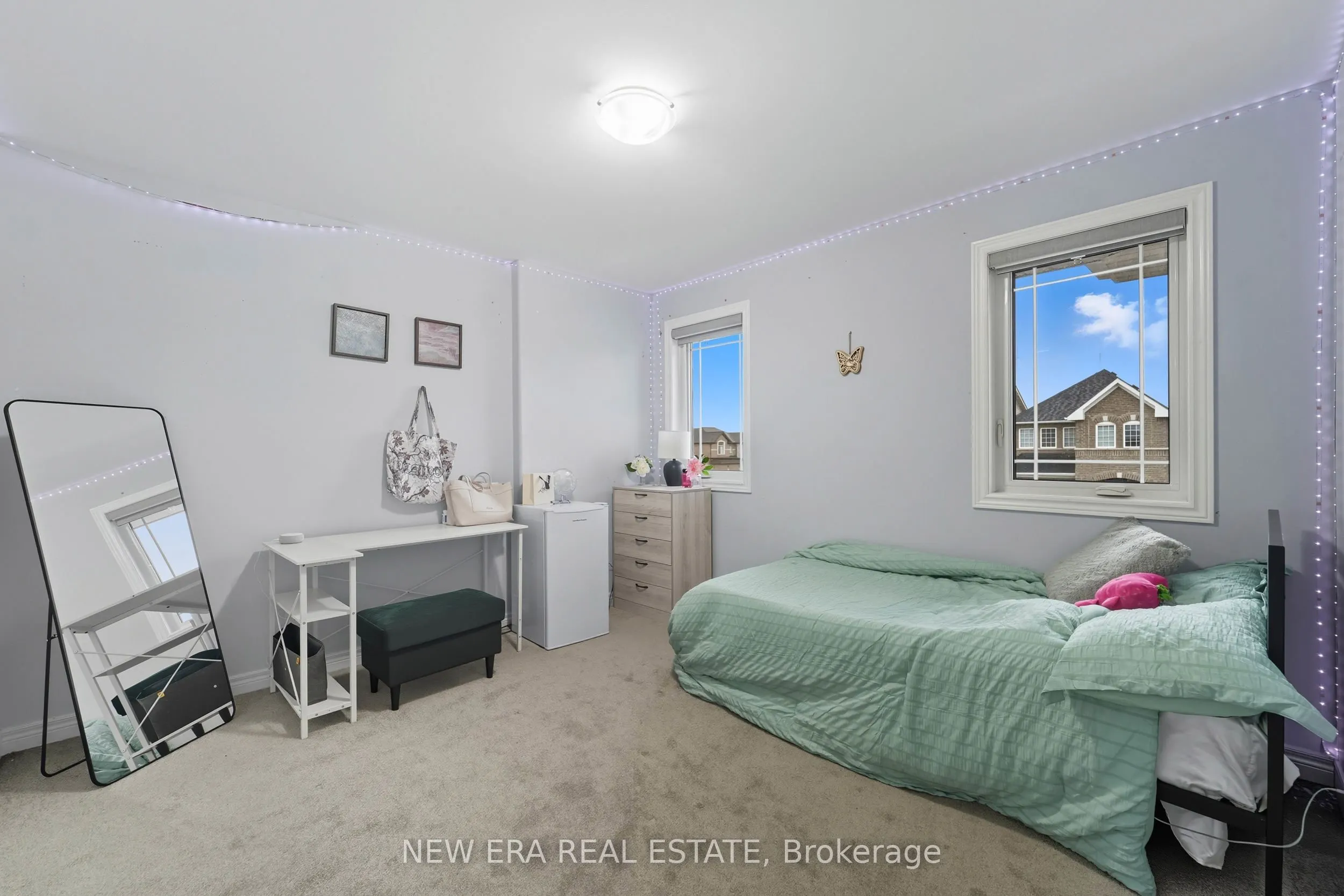 907 Bramford Terrace