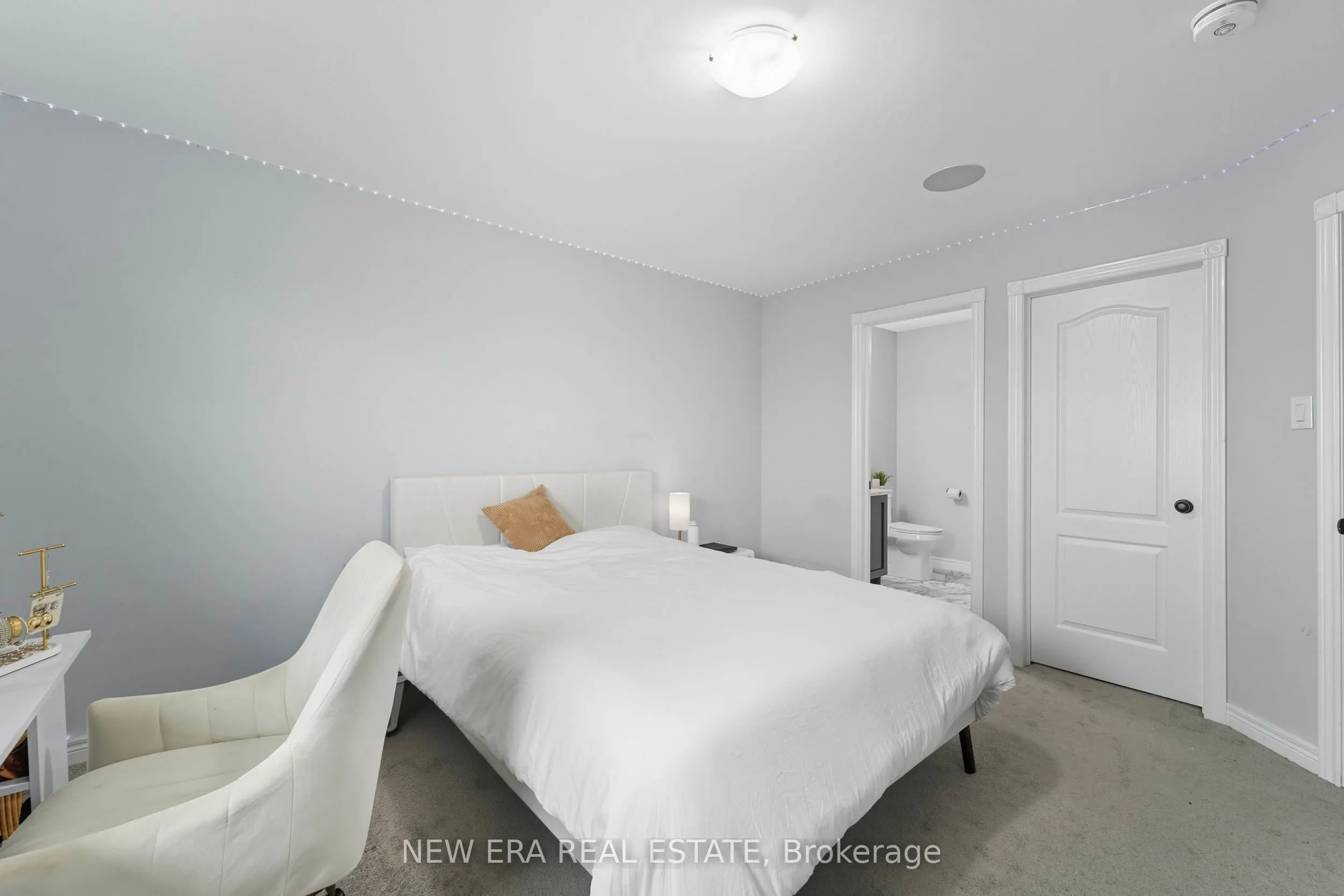 907 Bramford Terrace