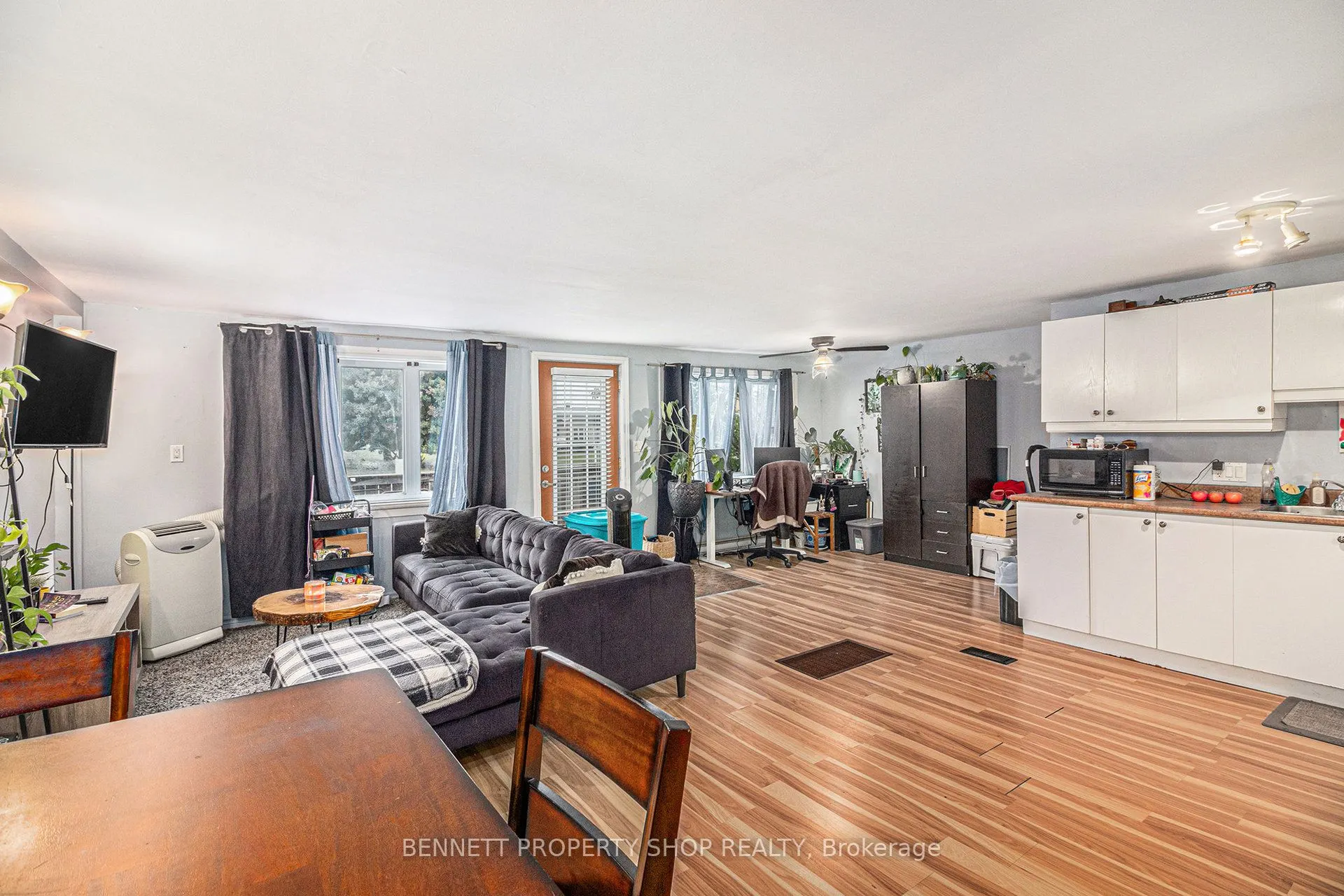 2489 Du Lac Road