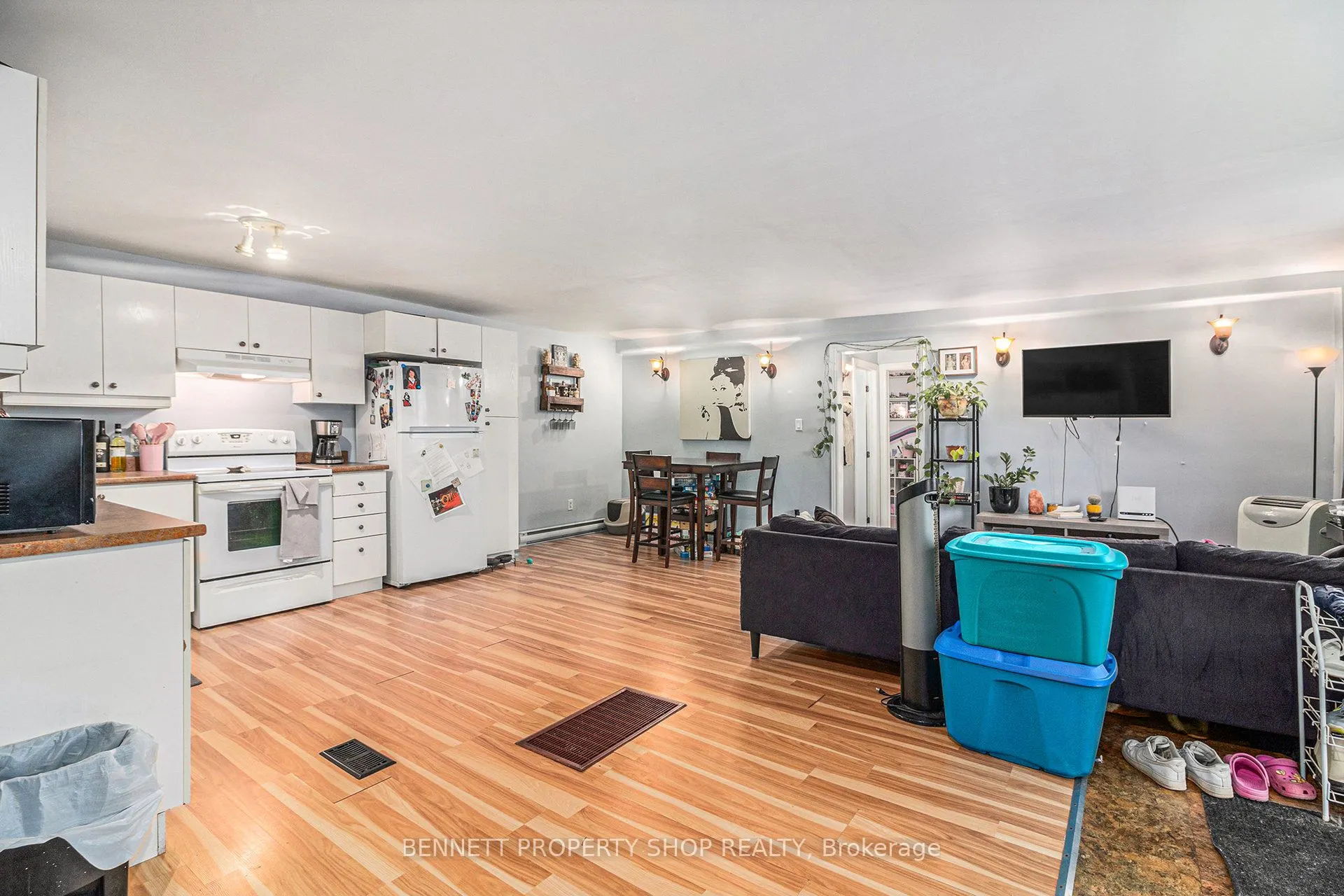 2489 Du Lac Road