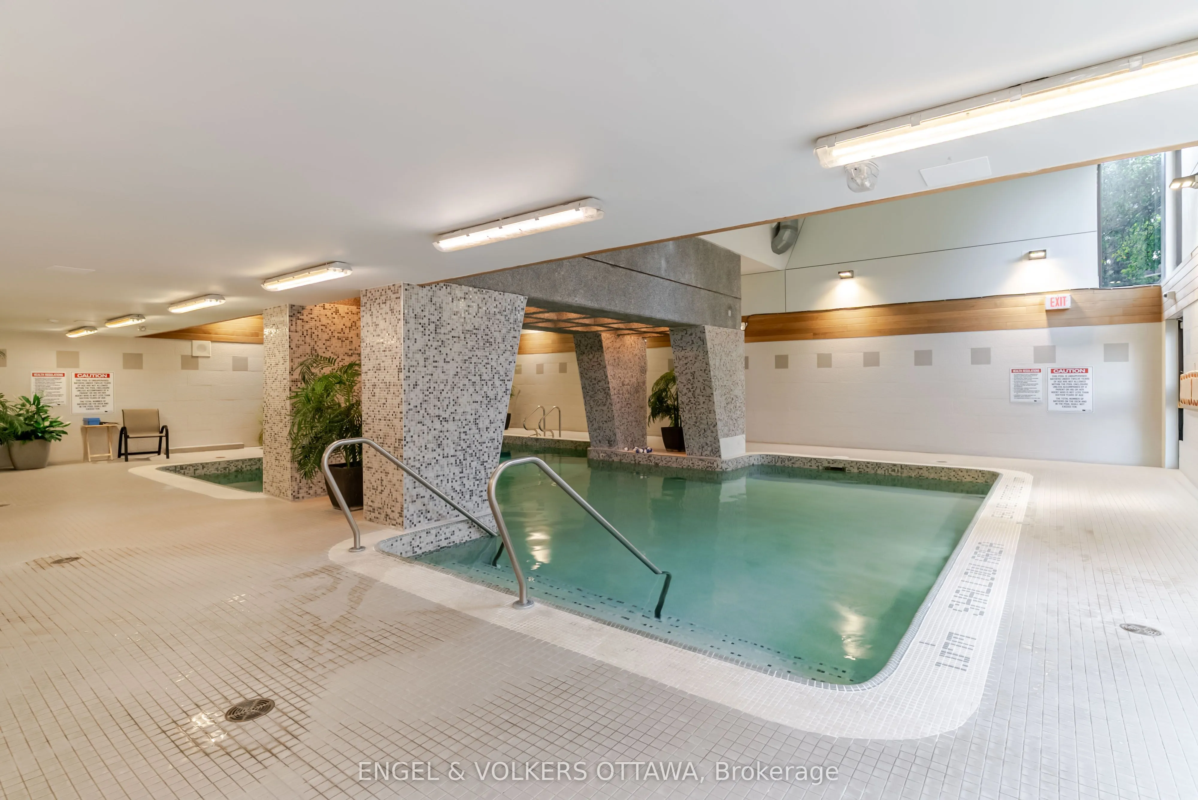 1171 Ambleside Drive, #606