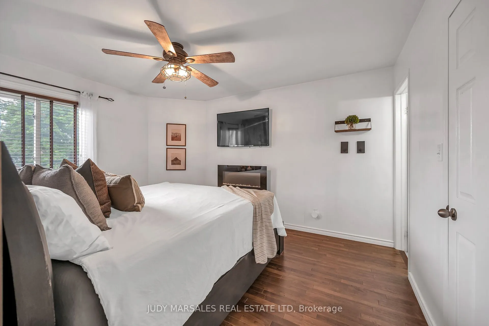 26 Moss Boulevard, #19