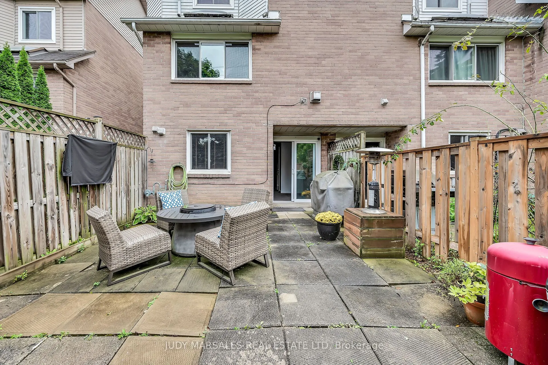 26 Moss Boulevard, #19