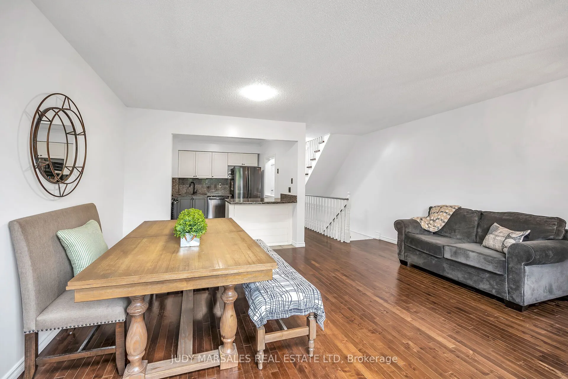 26 Moss Boulevard, #19