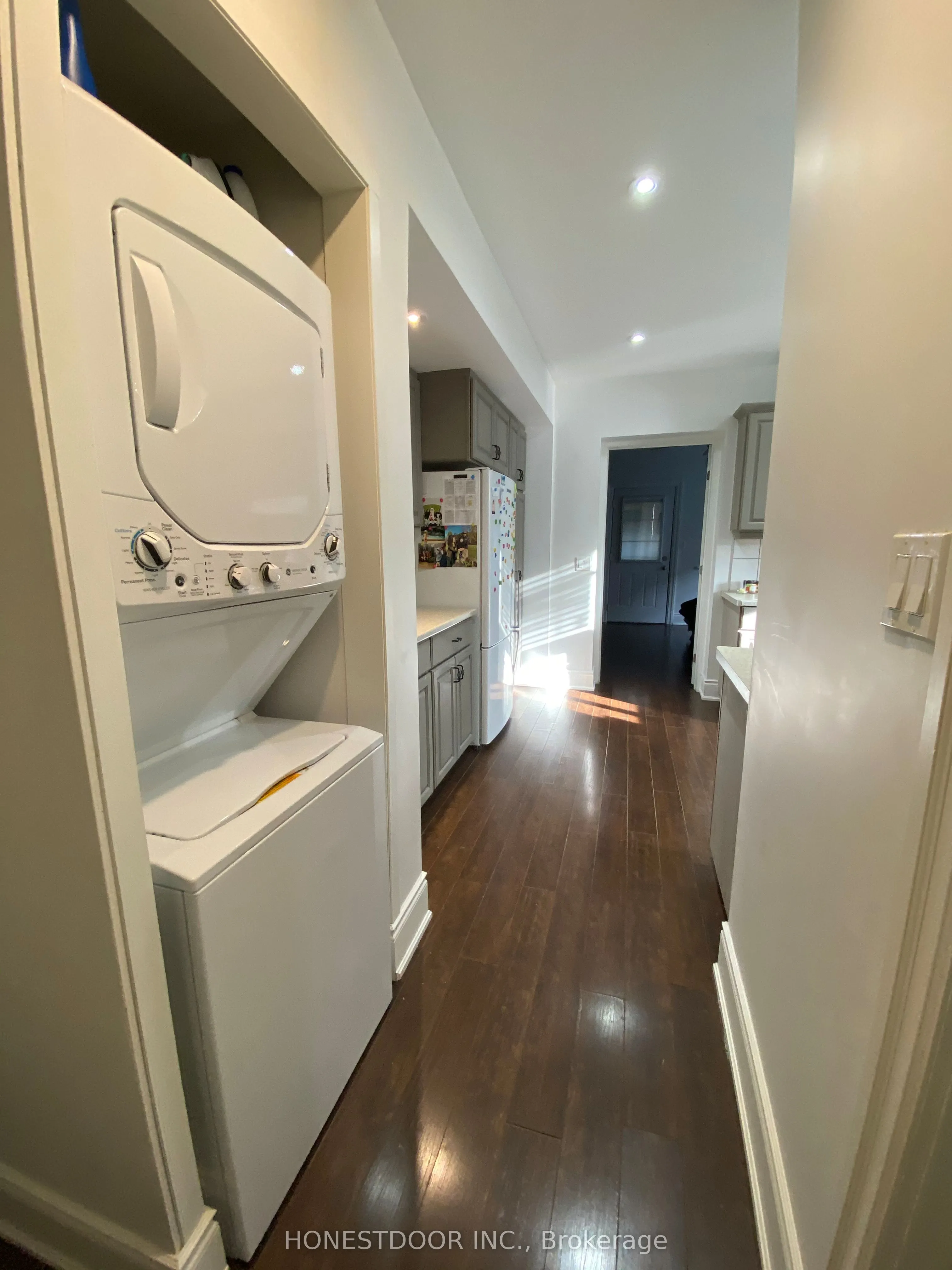 103 Victoria Avenue S