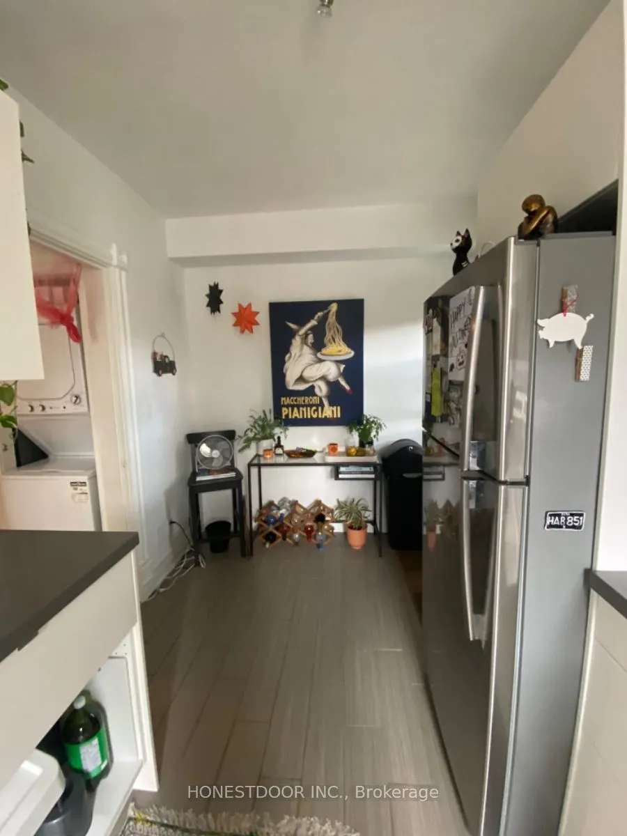 103 Victoria Avenue S