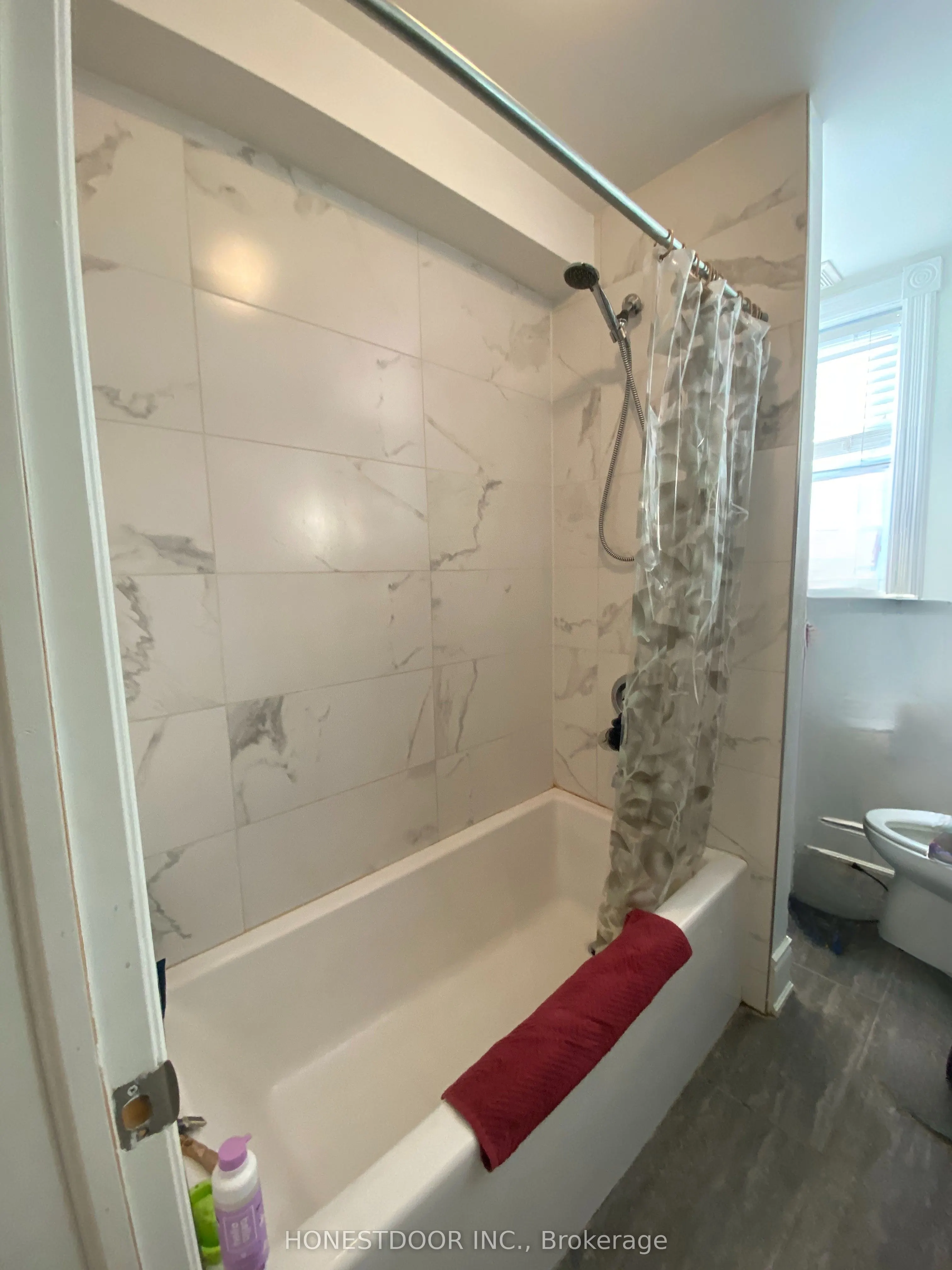 103 Victoria Avenue S