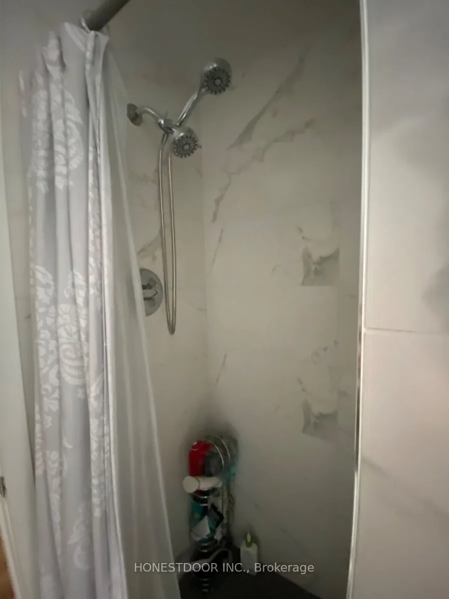 103 Victoria Avenue S