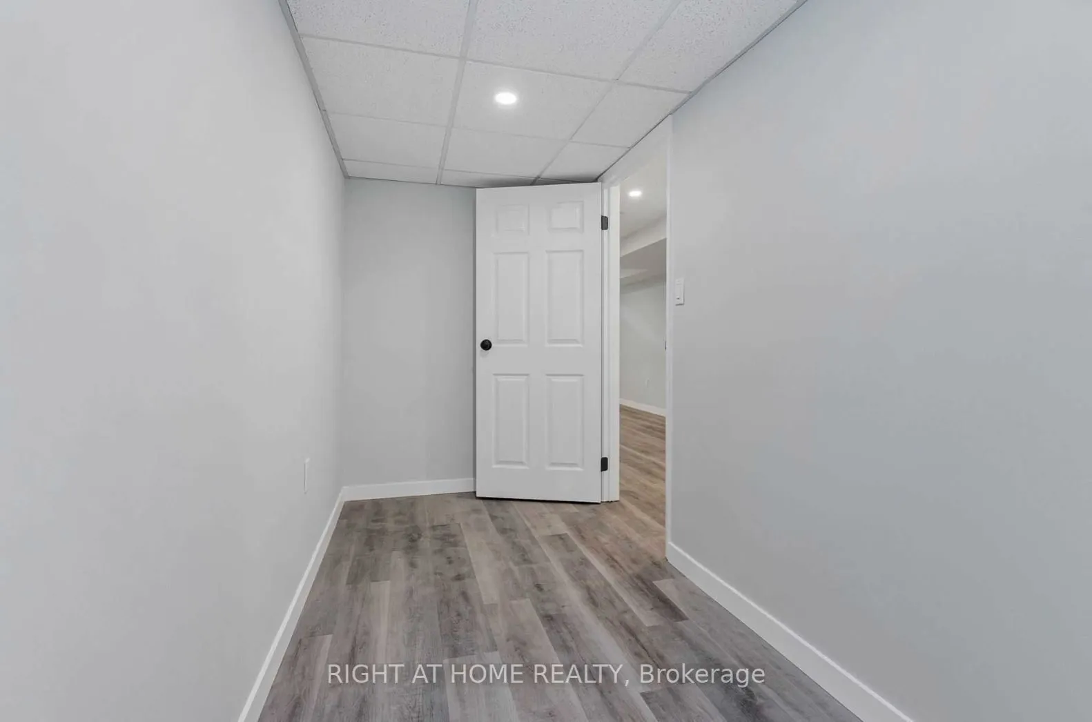 618 Barton Street, #26