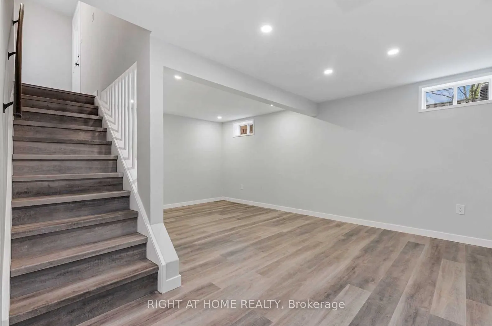 618 Barton Street, #26