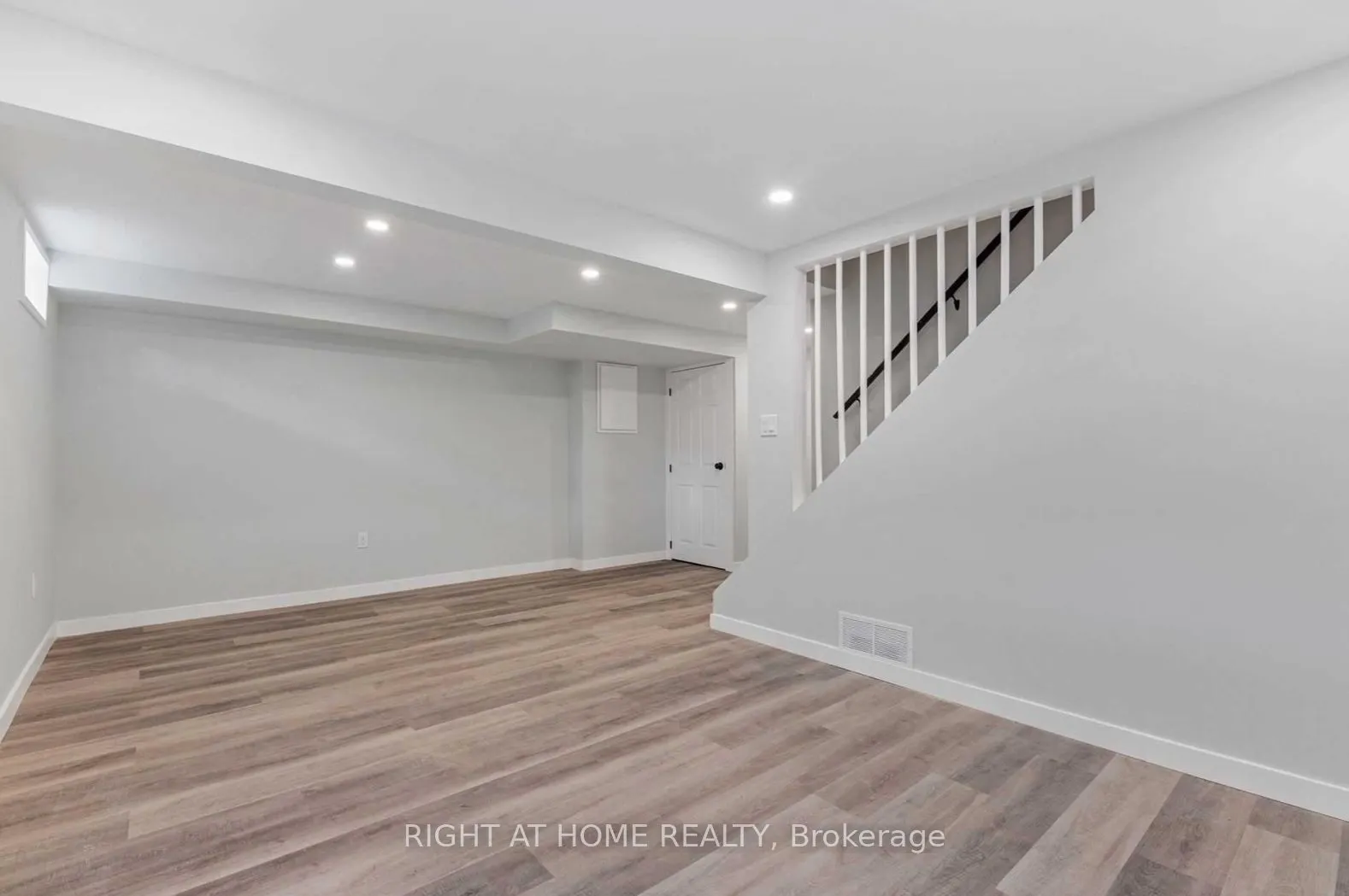 618 Barton Street, #26