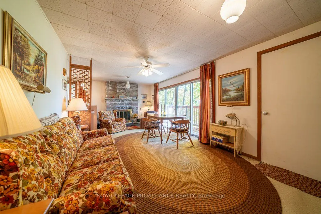 1042 East Flieler Lane