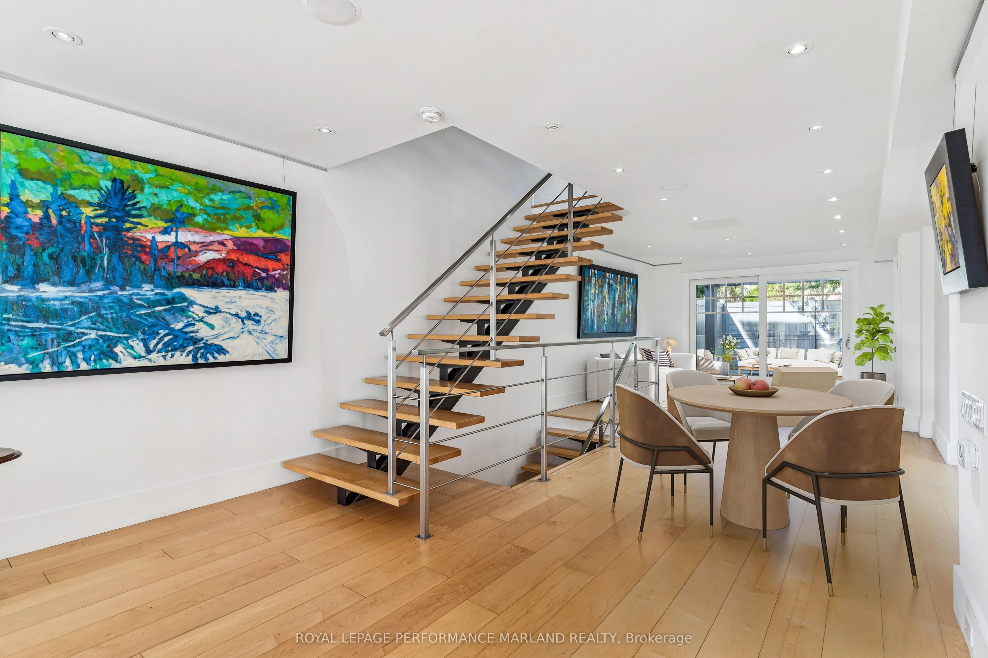 67 Rideau Terrace