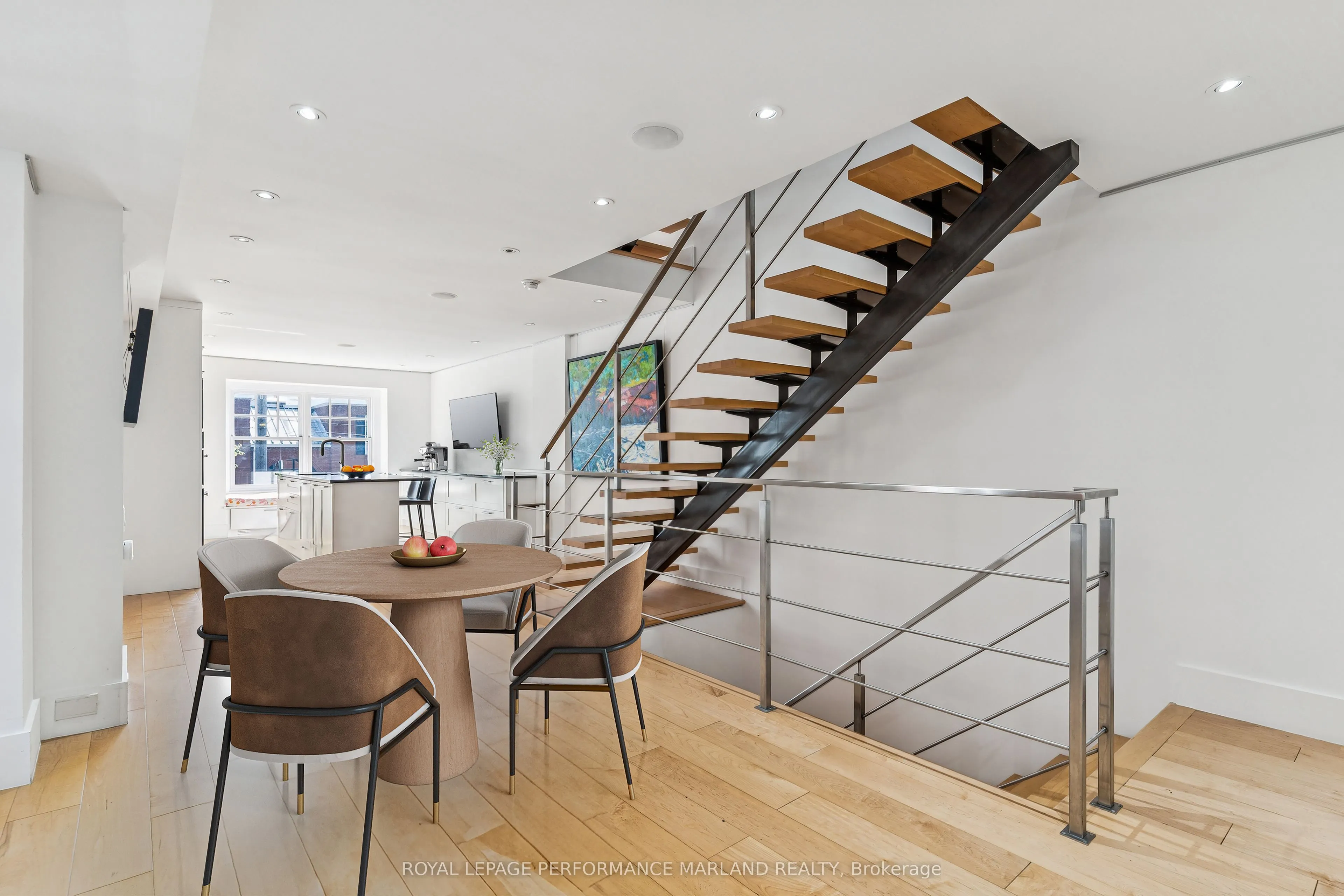 67 Rideau Terrace