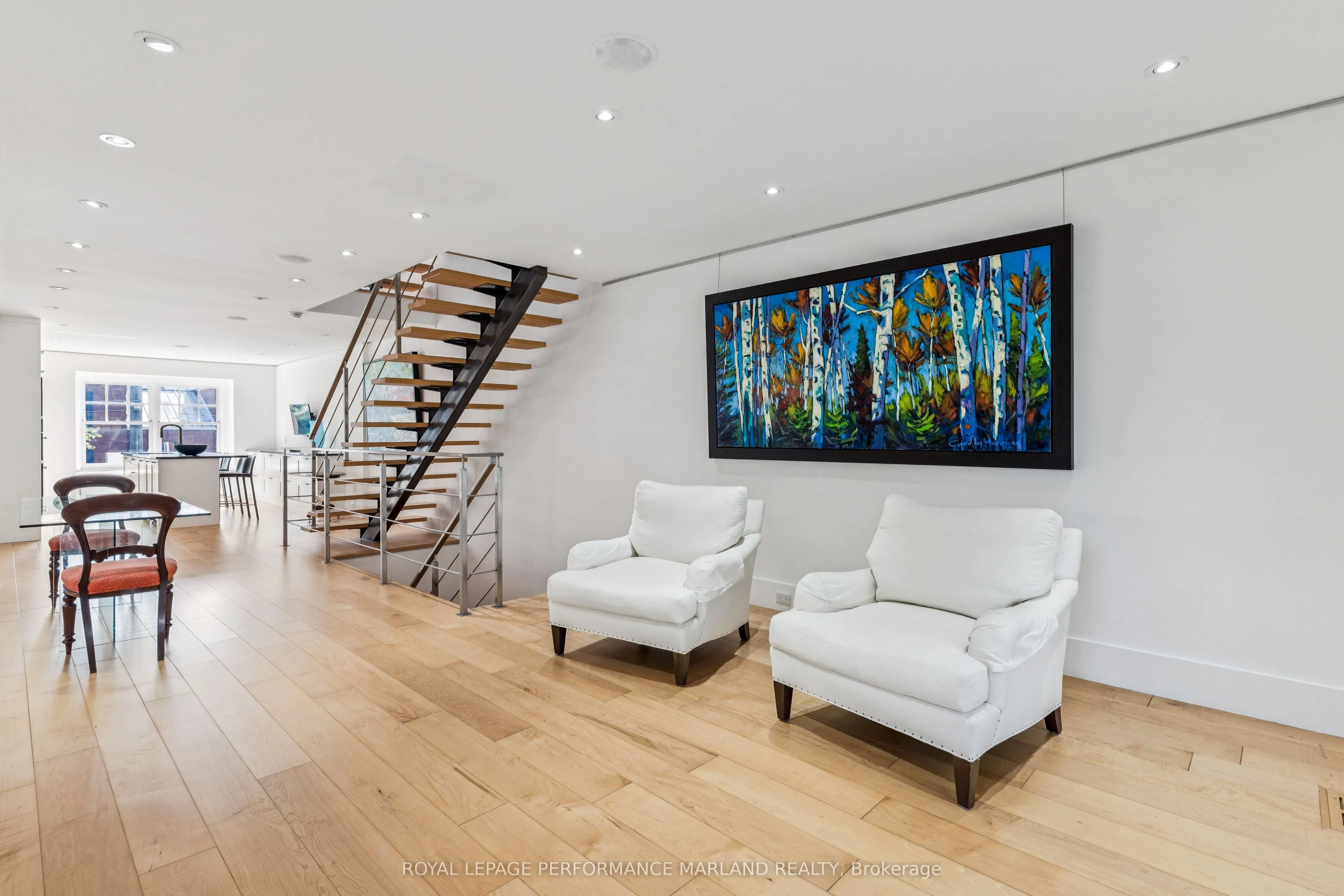 67 Rideau Terrace