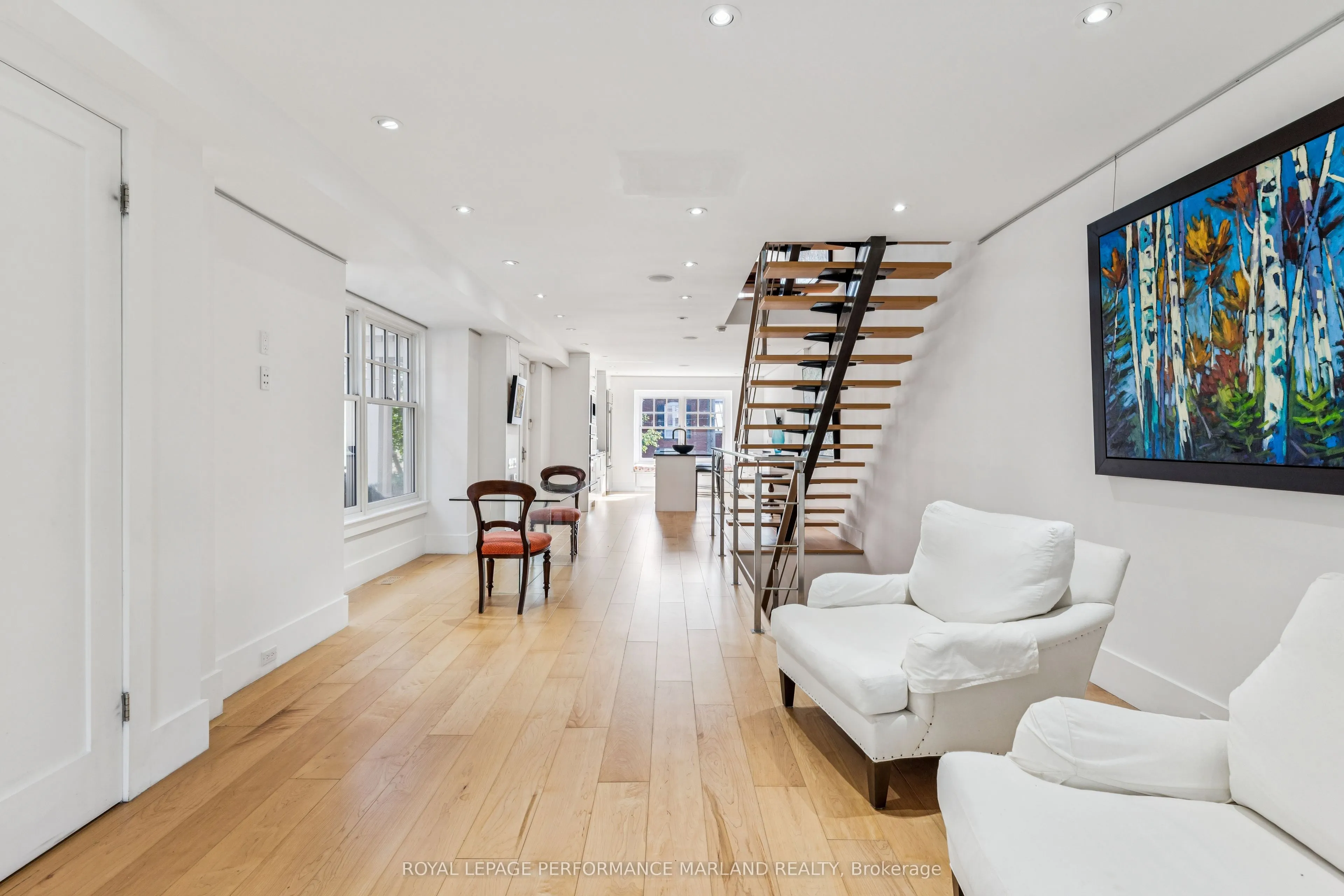 67 Rideau Terrace