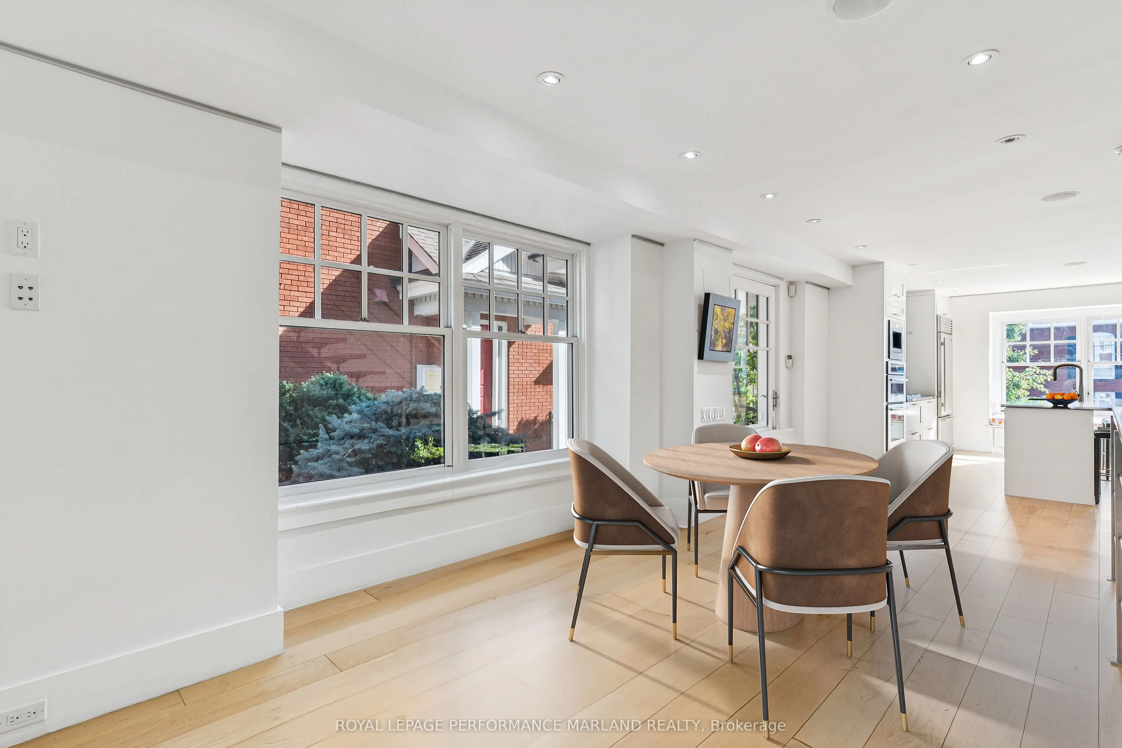 67 Rideau Terrace