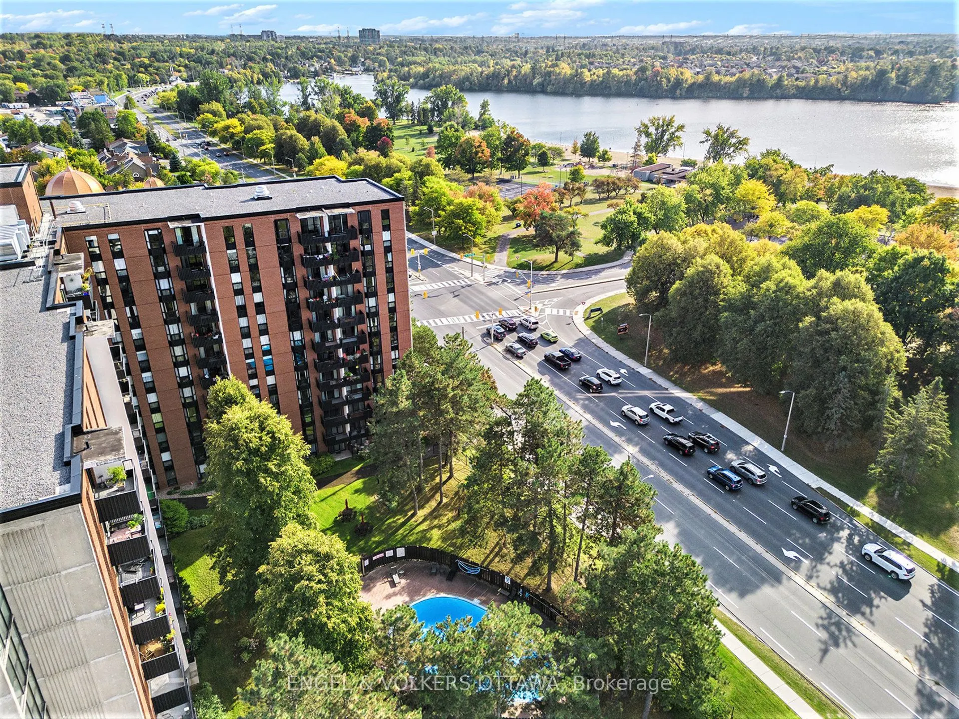 2951 Riverside Drive, #1110