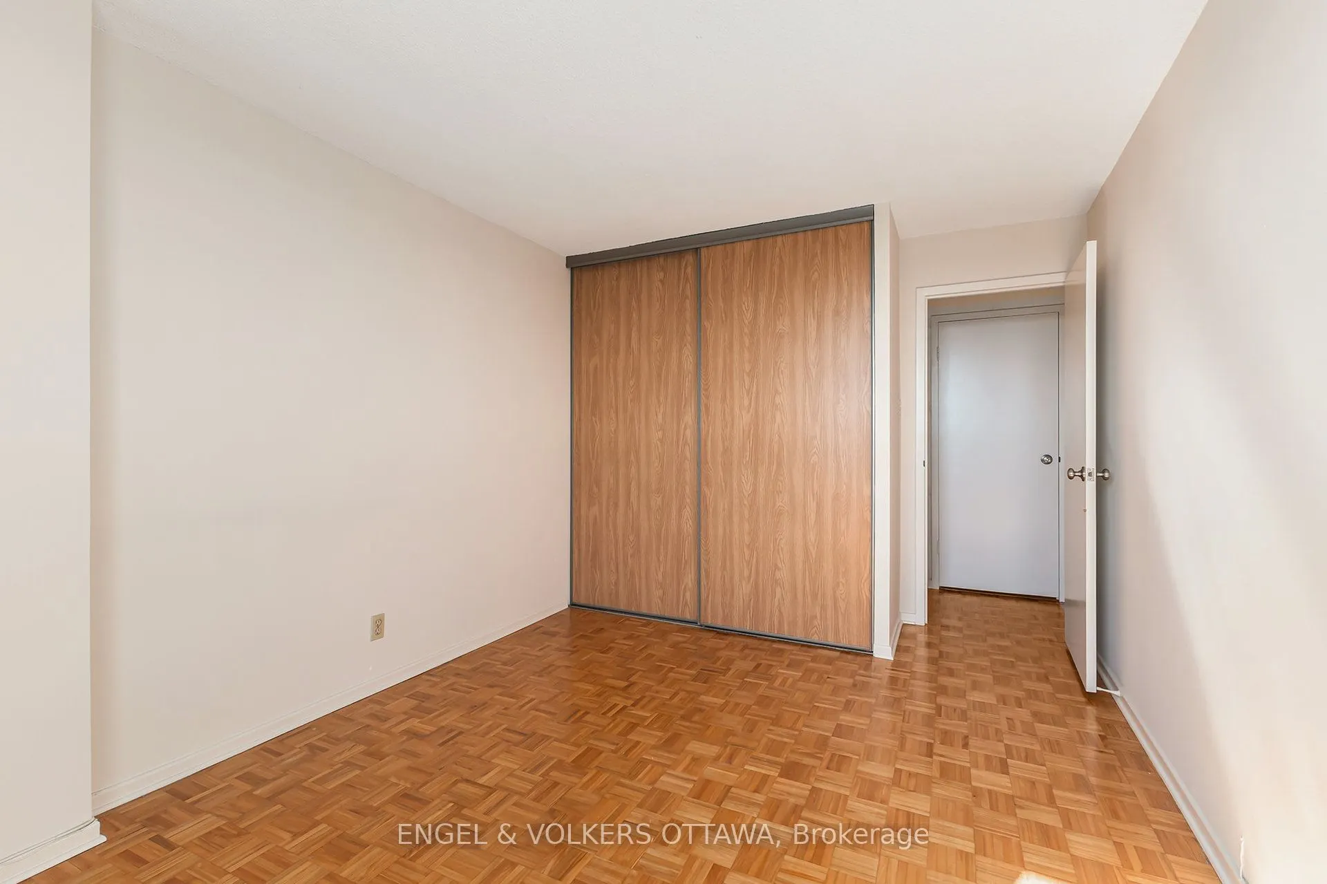 2951 Riverside Drive, #1110