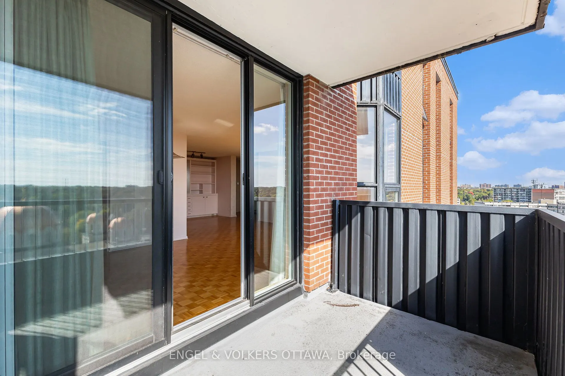 2951 Riverside Drive, #1110