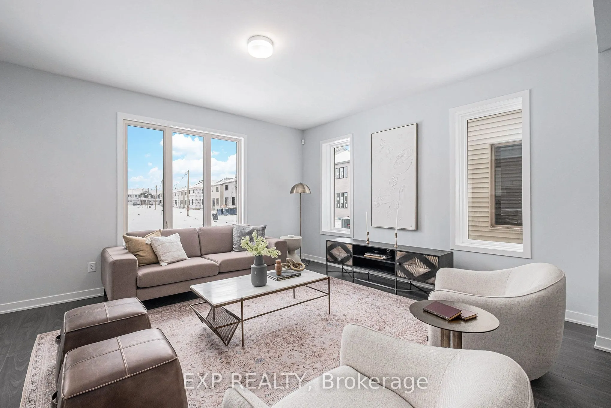 1025 De Pencier Drive