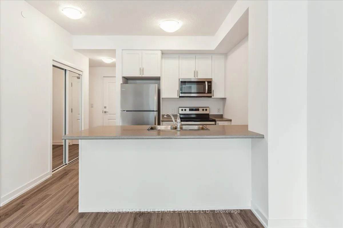 460 Dundas Street E, #107