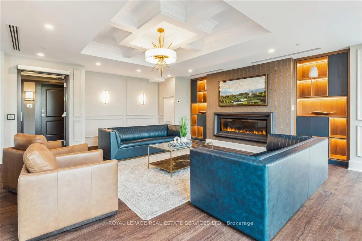 460 Dundas Street E, #107