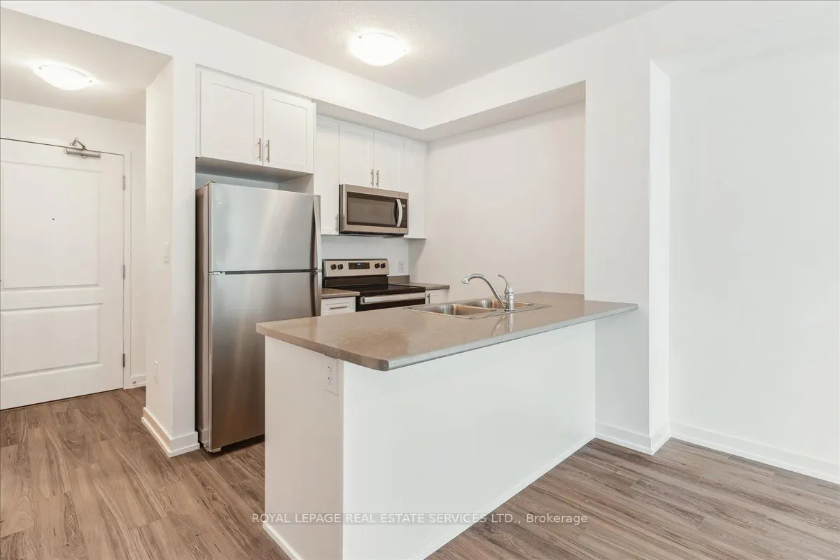 460 Dundas Street E, #107