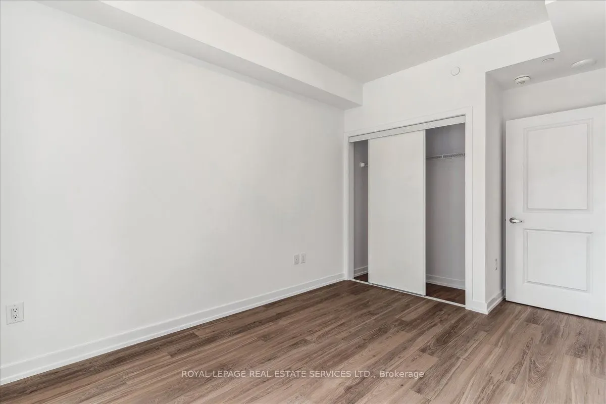 460 Dundas Street E, #107