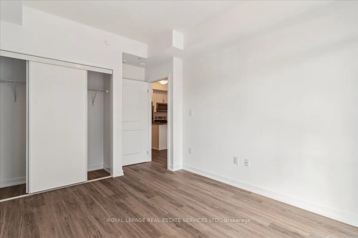 460 Dundas Street E, #107