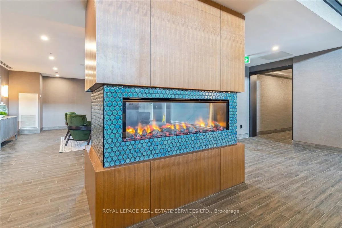 460 Dundas Street E, #107