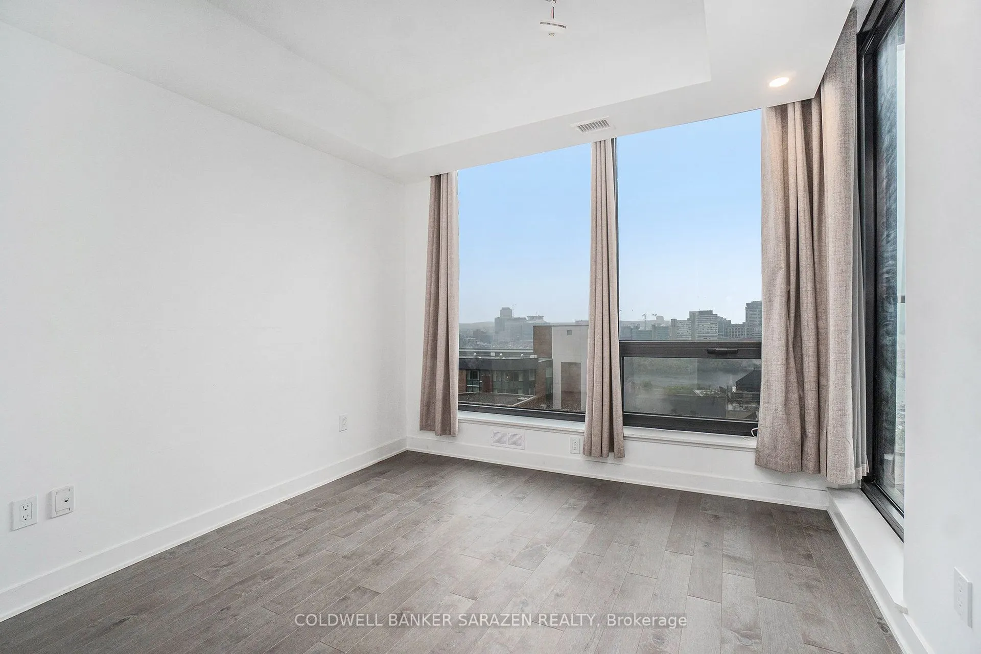 340 Queen Street, #1902