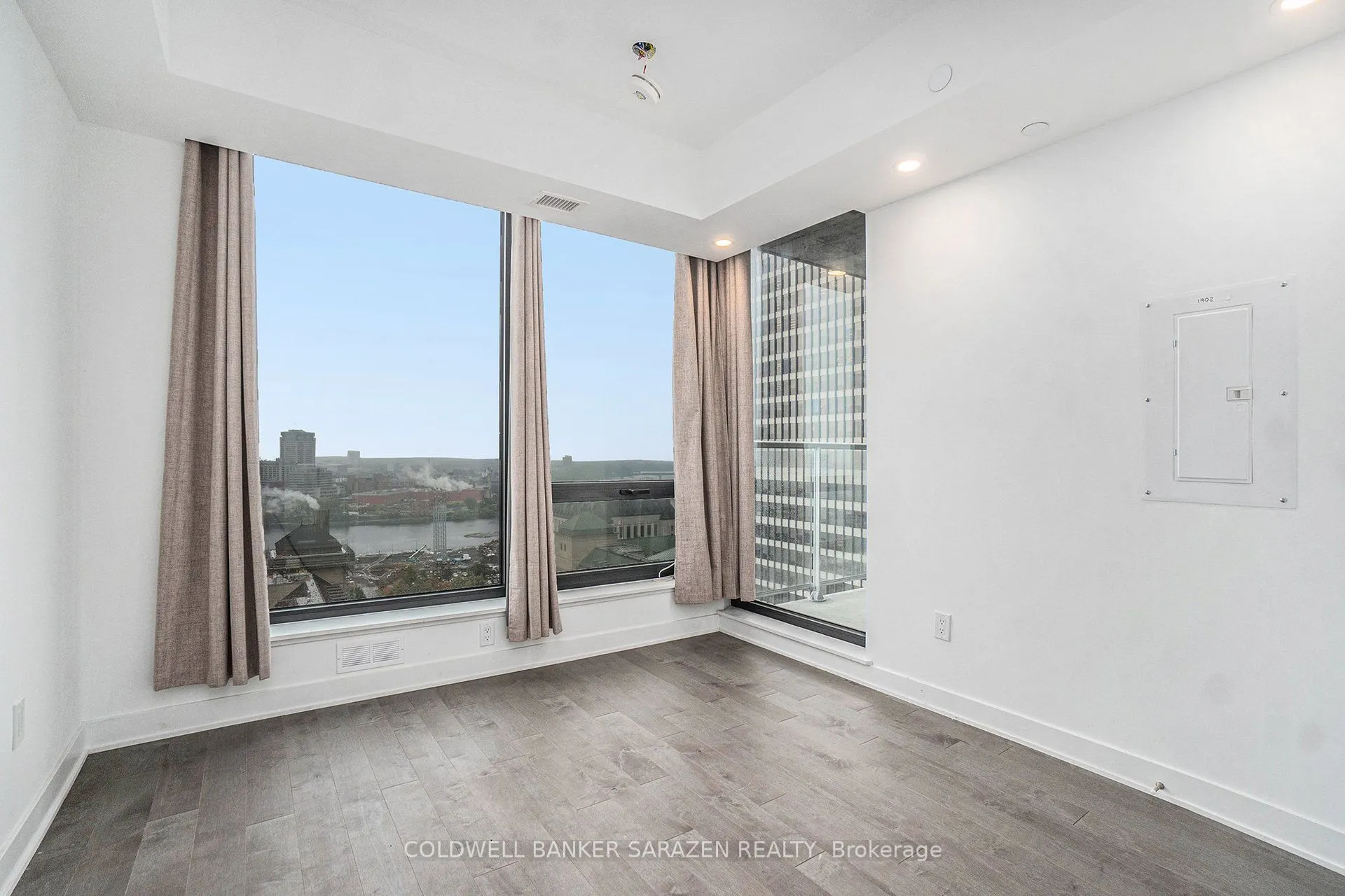 340 Queen Street, #1902