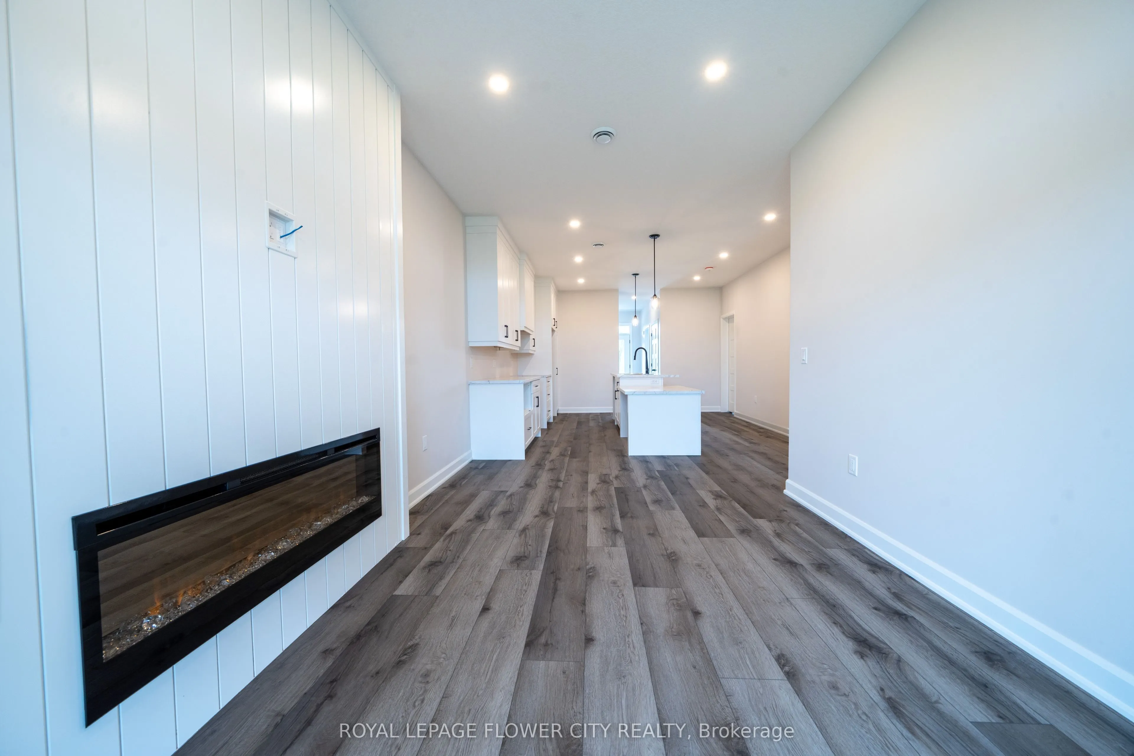 440 Wellington Street, #20