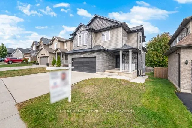 419 Alan Crescent