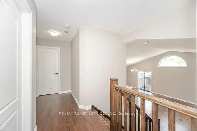 419 Alan Crescent