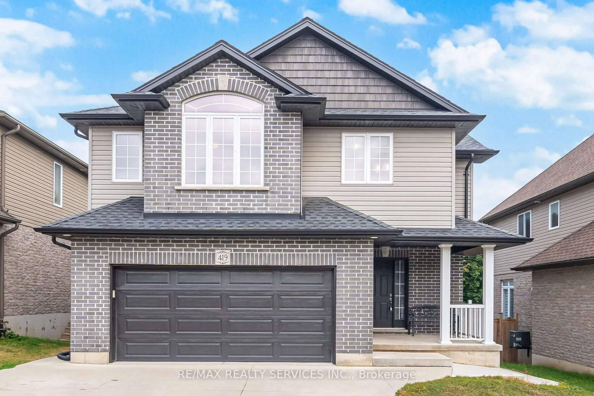 419 Alan Crescent